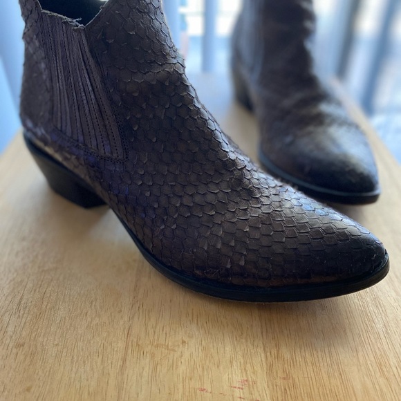 KBR Leather Ankle Boots - Picture 2 of 16